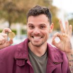 crypto friendly bank